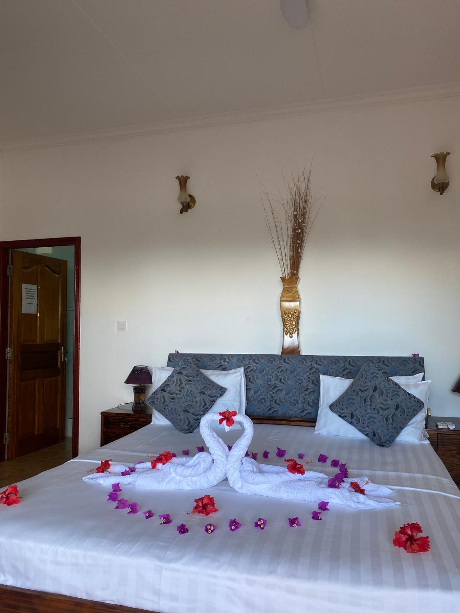 Divers Lodge Guest House Beau Vallon  Eksteriør bilde