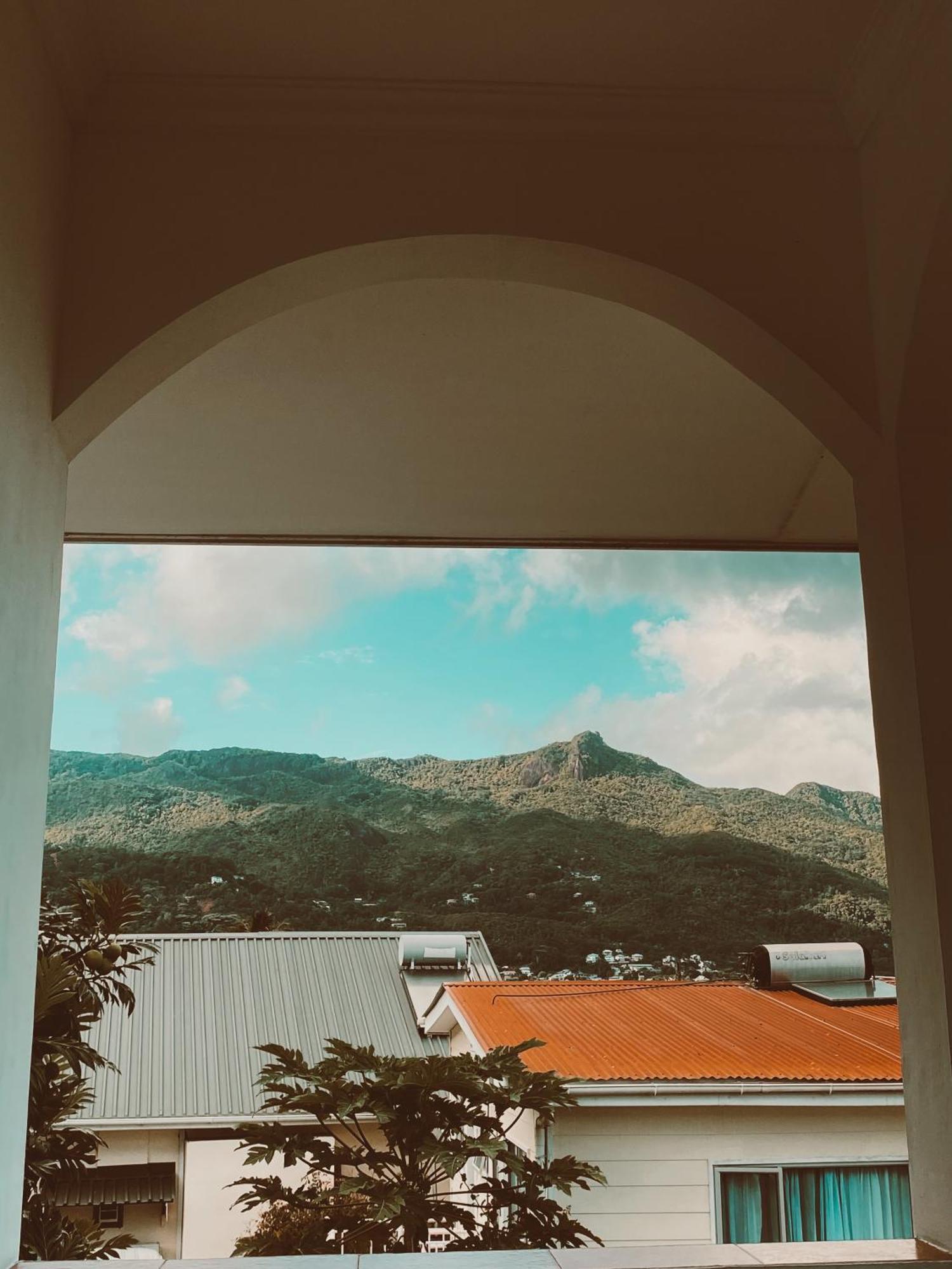Divers Lodge Guest House Beau Vallon  Eksteriør bilde